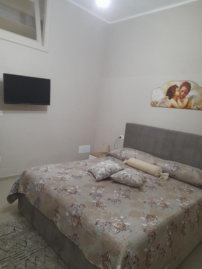 Casa Del Sole Apartment Барлета Екстериор снимка